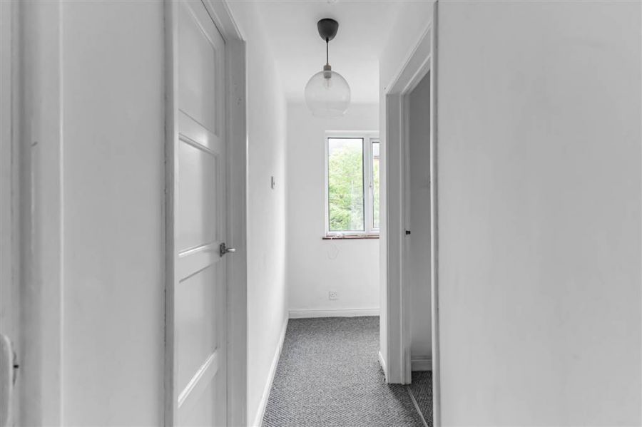 6 Annadale Drive