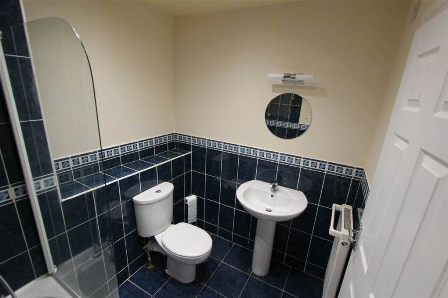 Apt 6 Academy House