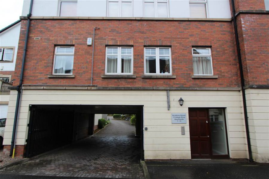 Apt 6 Academy House