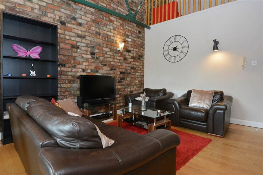 401 Somerset Studios