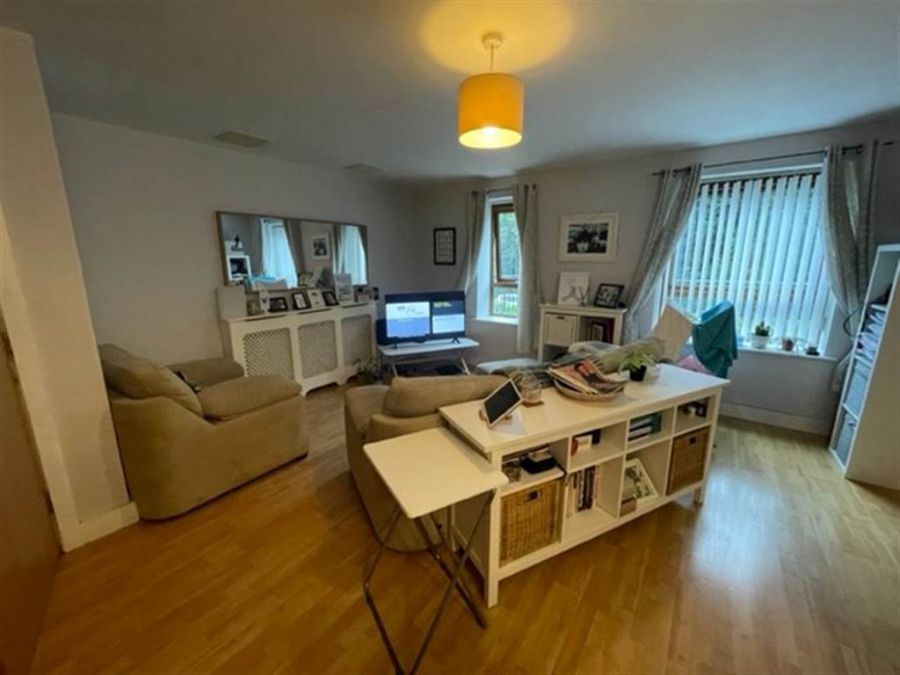 Apt 29 Park Royal,upper lisburn road, belfast, BT9 7GY