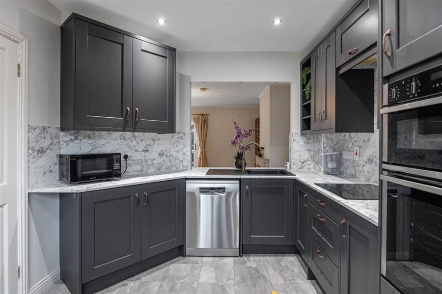 28 Upper Malone Park