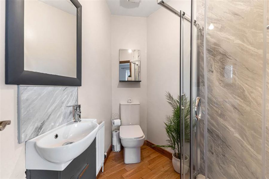 28 Upper Malone Park