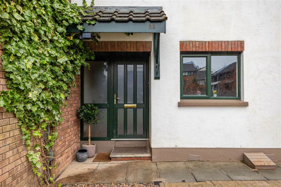 28 Upper Malone Park