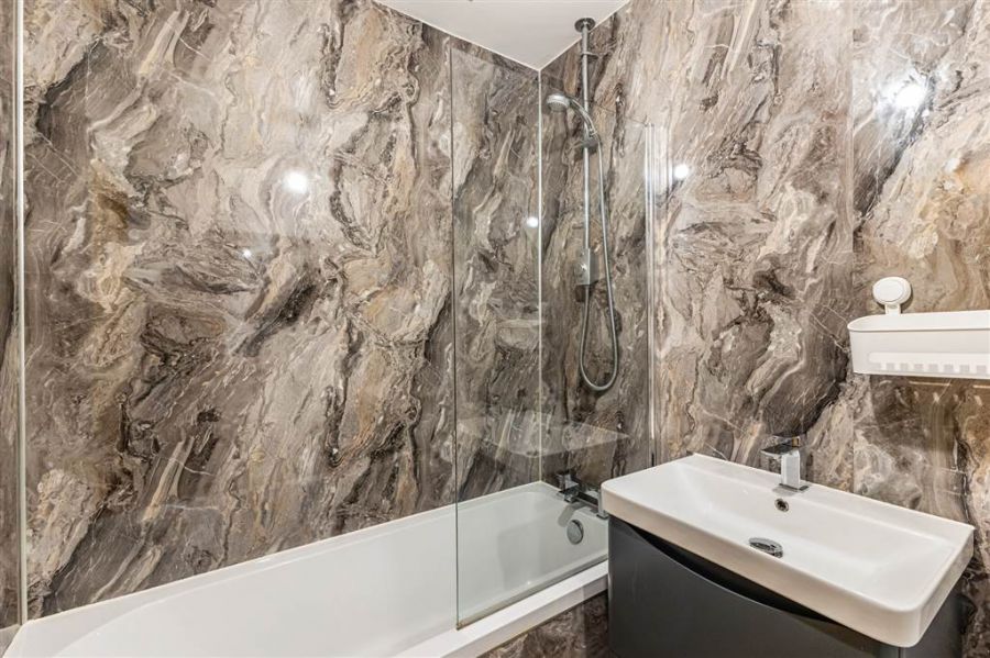 28 Upper Malone Park