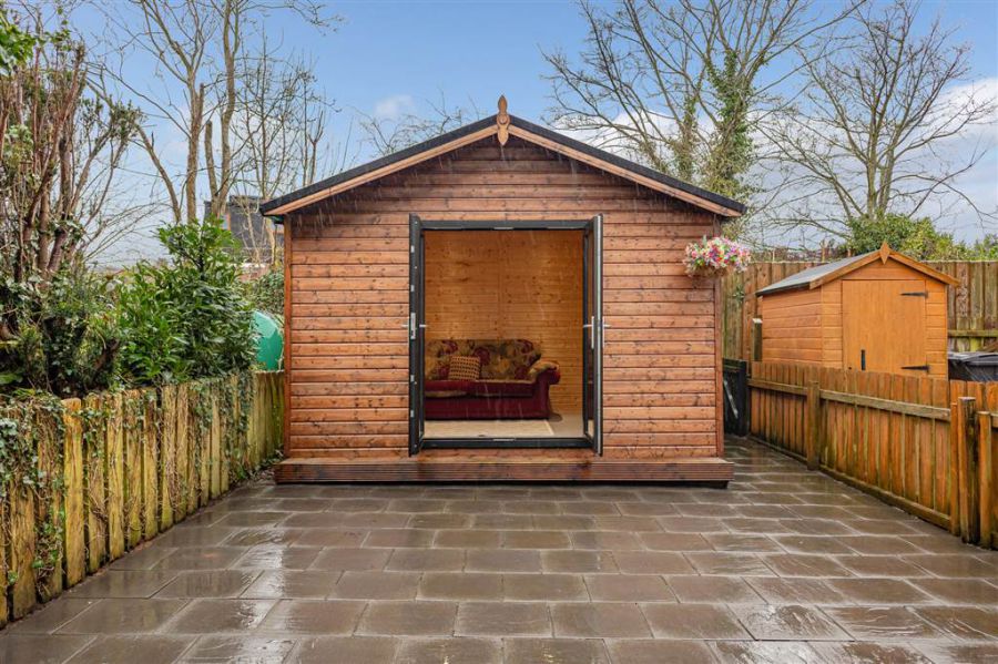 28 Upper Malone Park