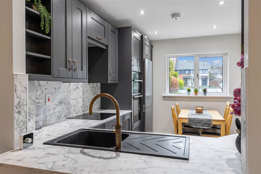 28 Upper Malone Park