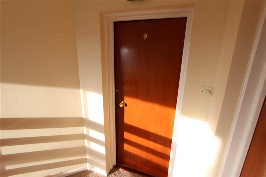 Apt 9 Colenso Court
