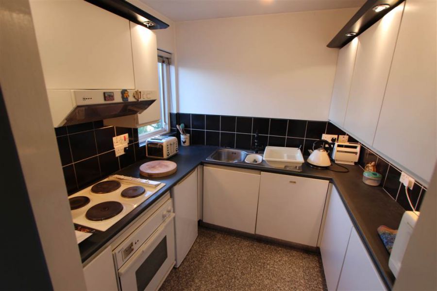 Apt 9 Colenso Court