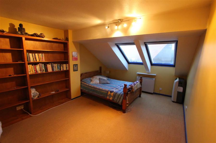Apt 9 Colenso Court