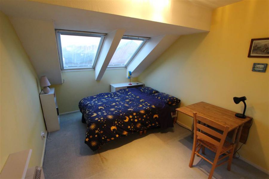 Apt 9 Colenso Court