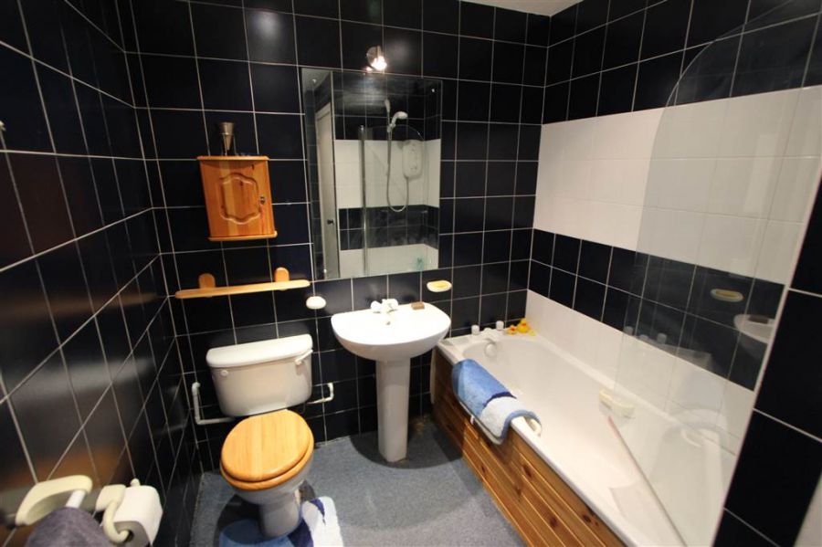 Apt 9 Colenso Court