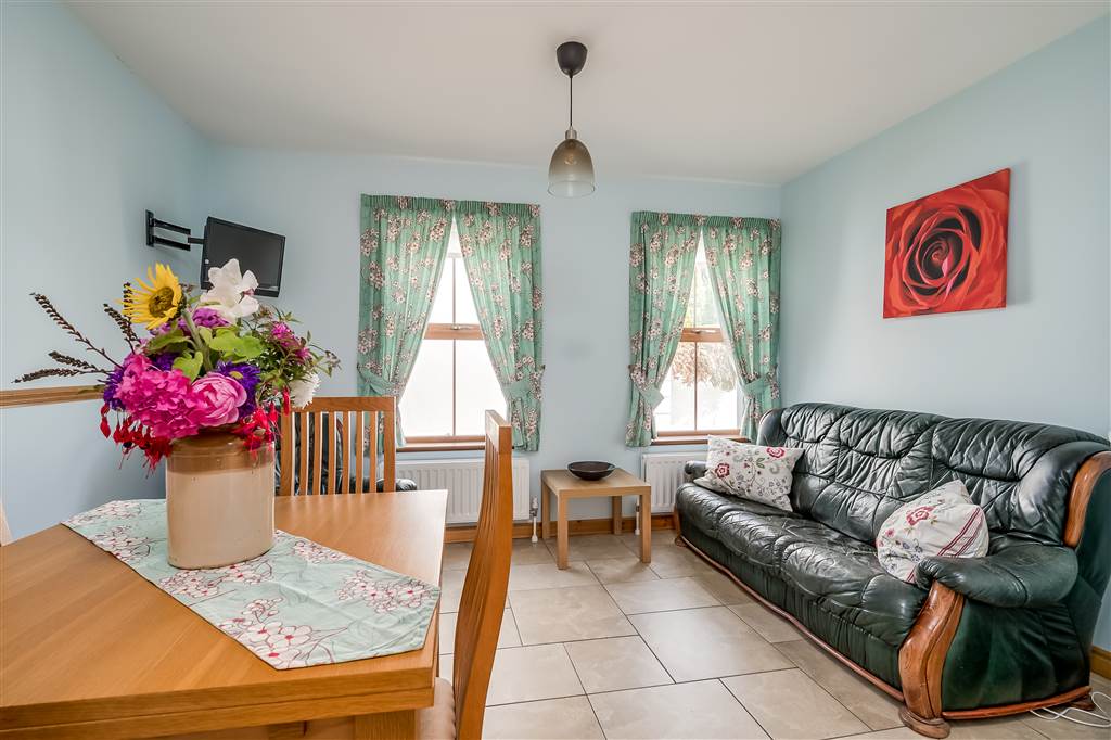 Coach House (1), 71A Flatfield Clocktower Cottages, Lany Road ...
