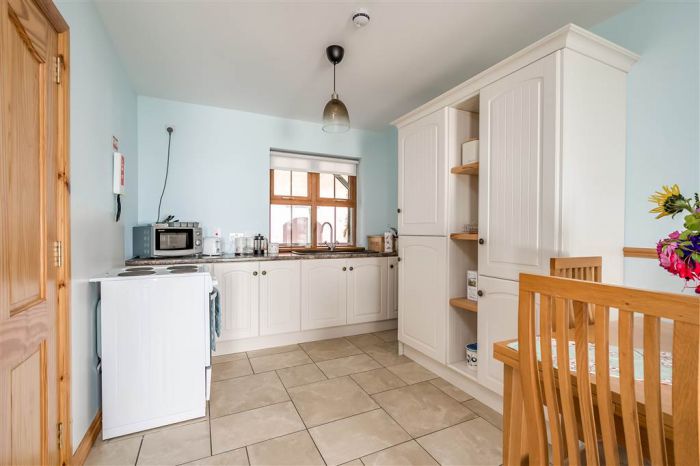 Coach House (1), 71a Flatfield Clocktower Cottages