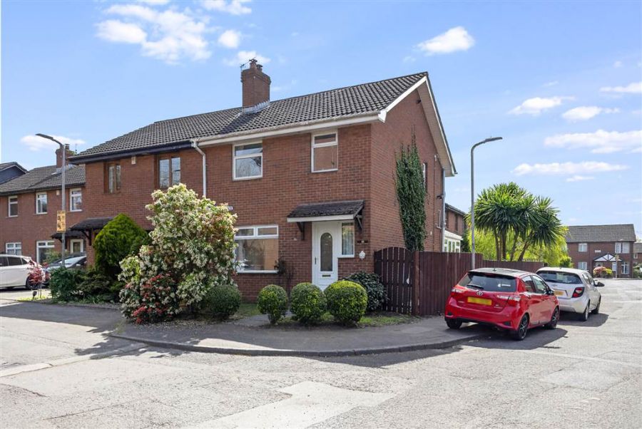 10 Hampton Drive, Ormeau, Belfast, BT7 3DE