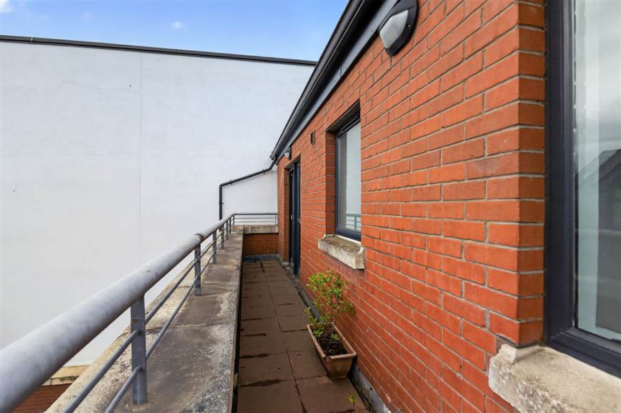 Osborne Building, Apt 4  717 Lisburn Road