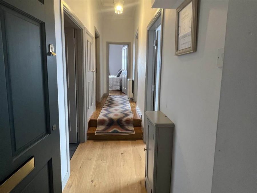 Apt 37 48 Rossmore Drive