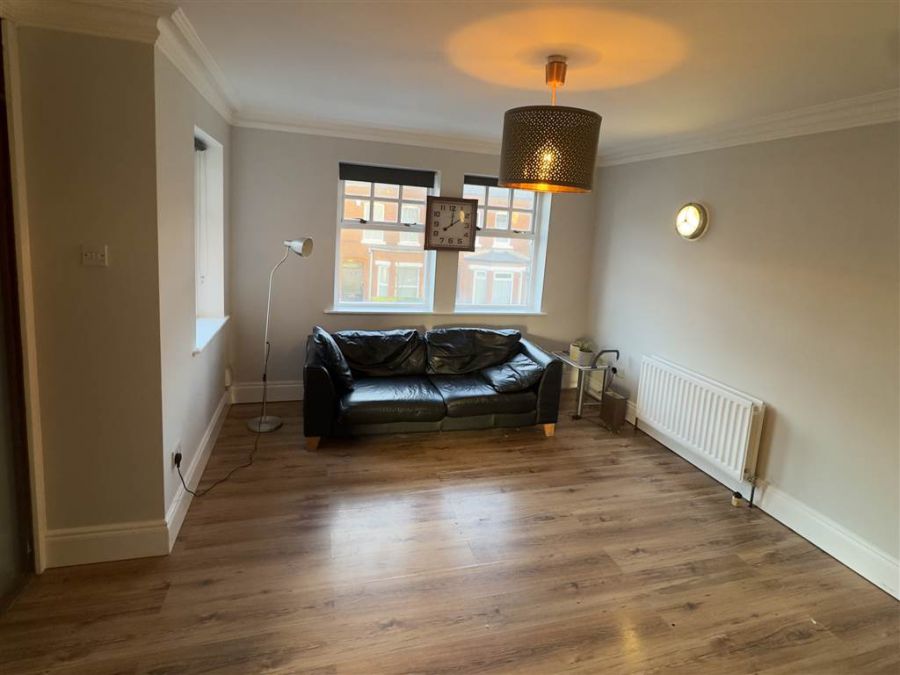 4, 1A Sandhurst Drive