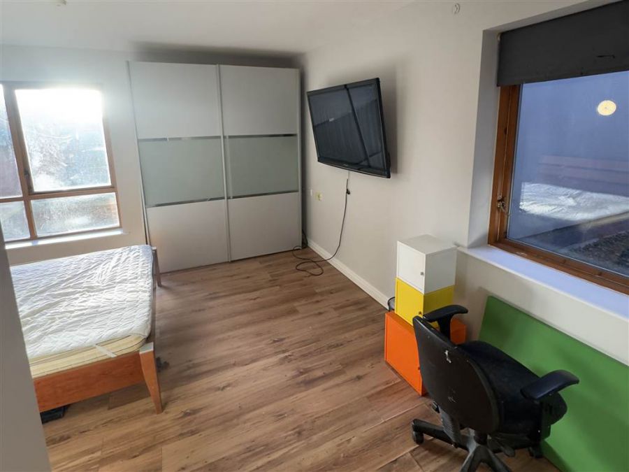 4, 1A Sandhurst Drive