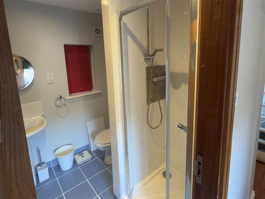 4, 1A Sandhurst Drive