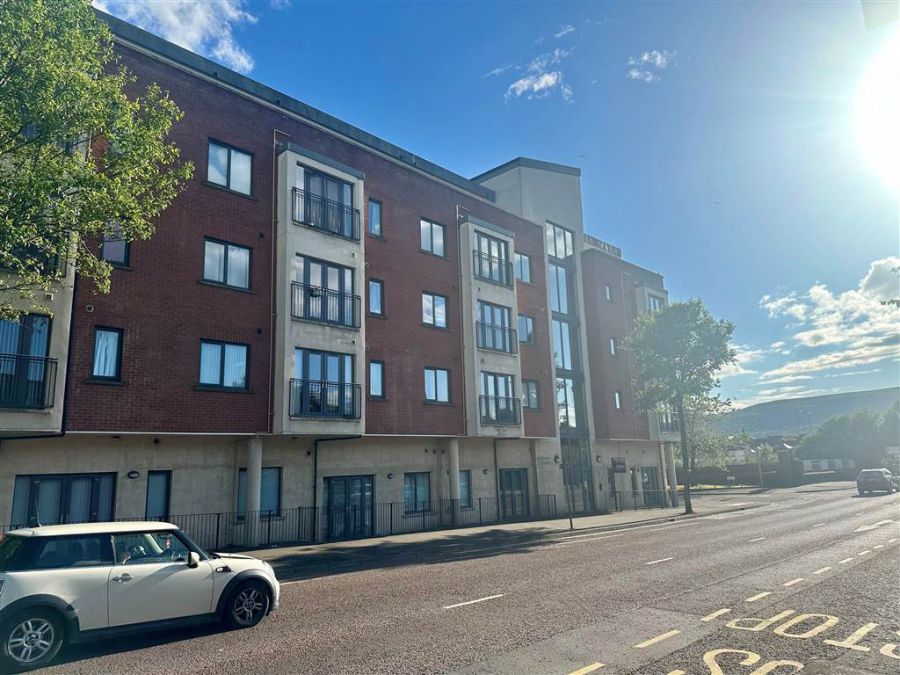 Apt 38 9 Brown Square, peter's hill, belfast, BT13 2BW