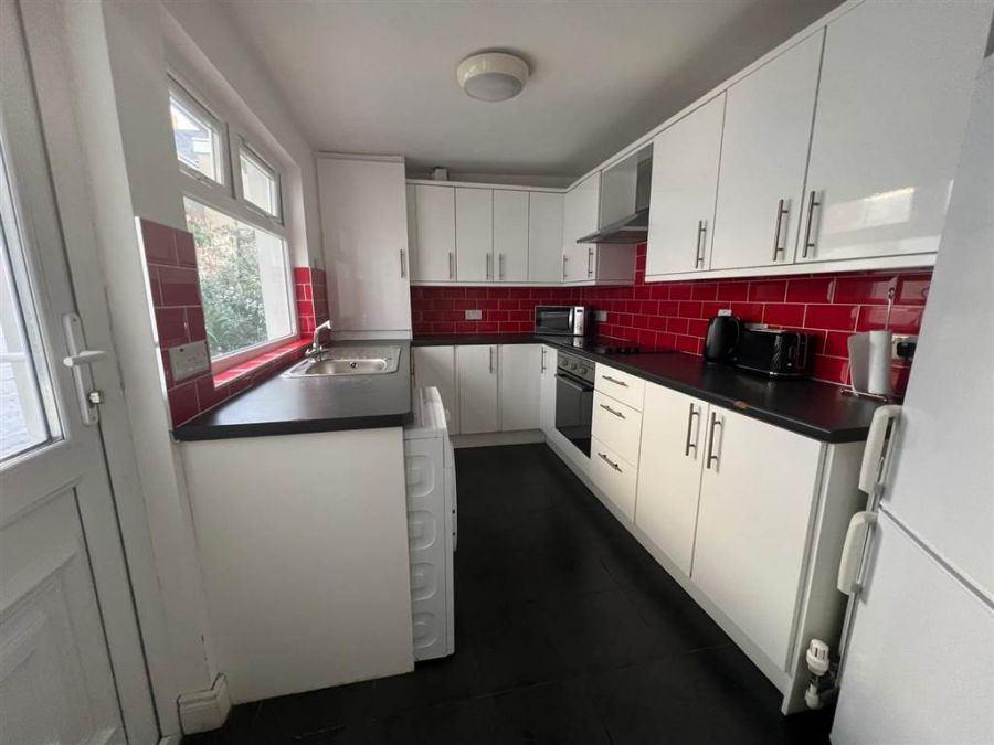 68 Tates Avenue