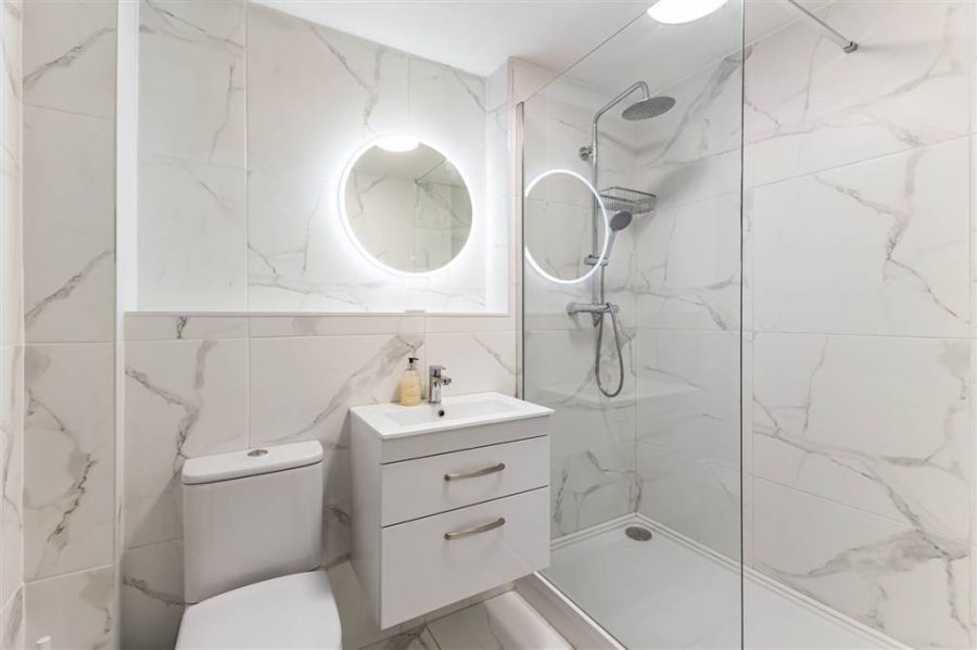 Apt 3 49 Ashley Avenue