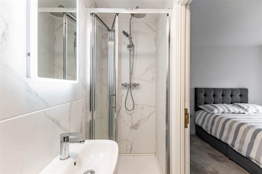 Apt 3 49 Ashley Avenue