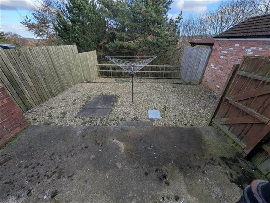 70 Sandhurst Drive 70 Sandhurst Drive
