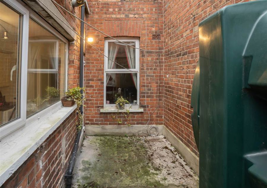 67 Sandhurst Drive
