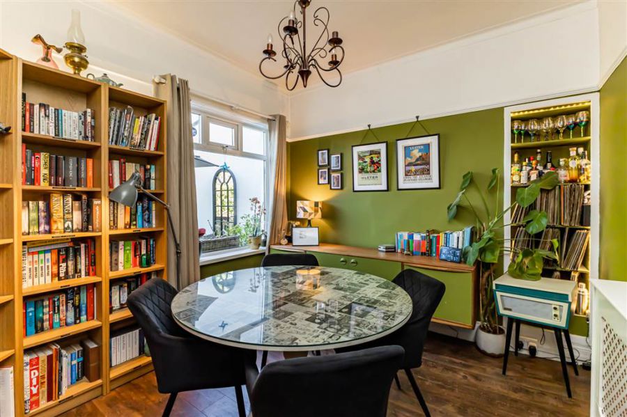 372 Castlereagh Road