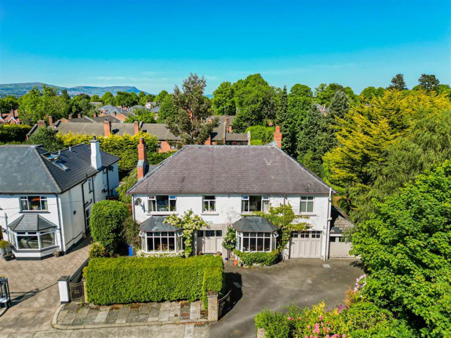 10 Shrewsbury Drive, off balmoral avenue , belfast, BT9 6PL