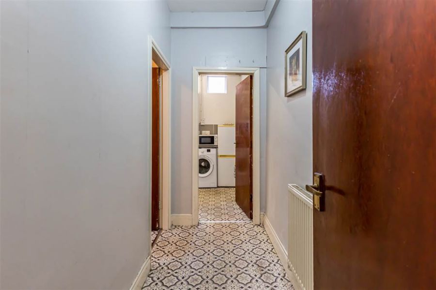 83 Wellington Park
