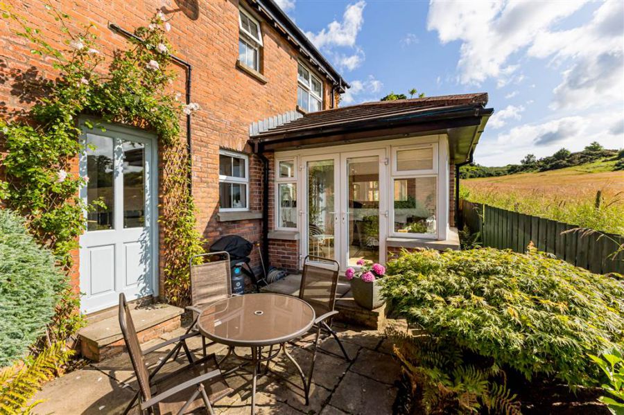 26 Edenderry Cottages