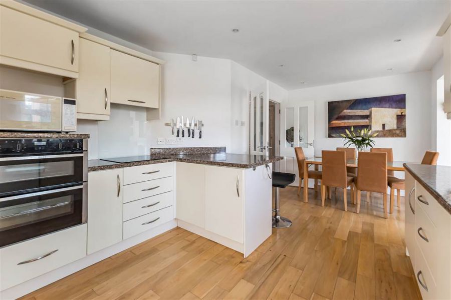 26 Edenderry Cottages