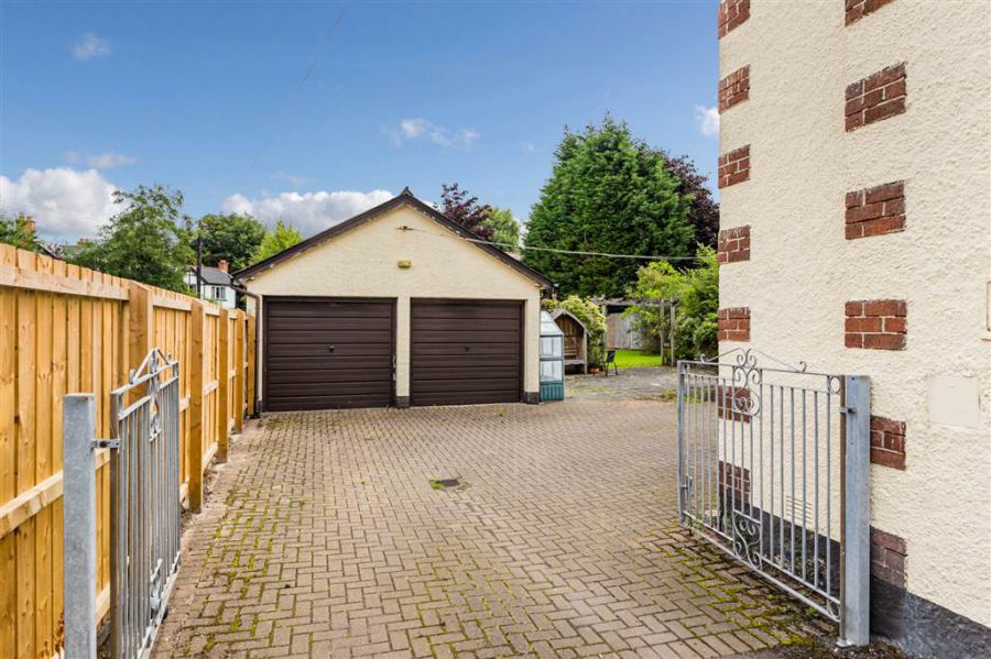 38 Balmoral Avenue