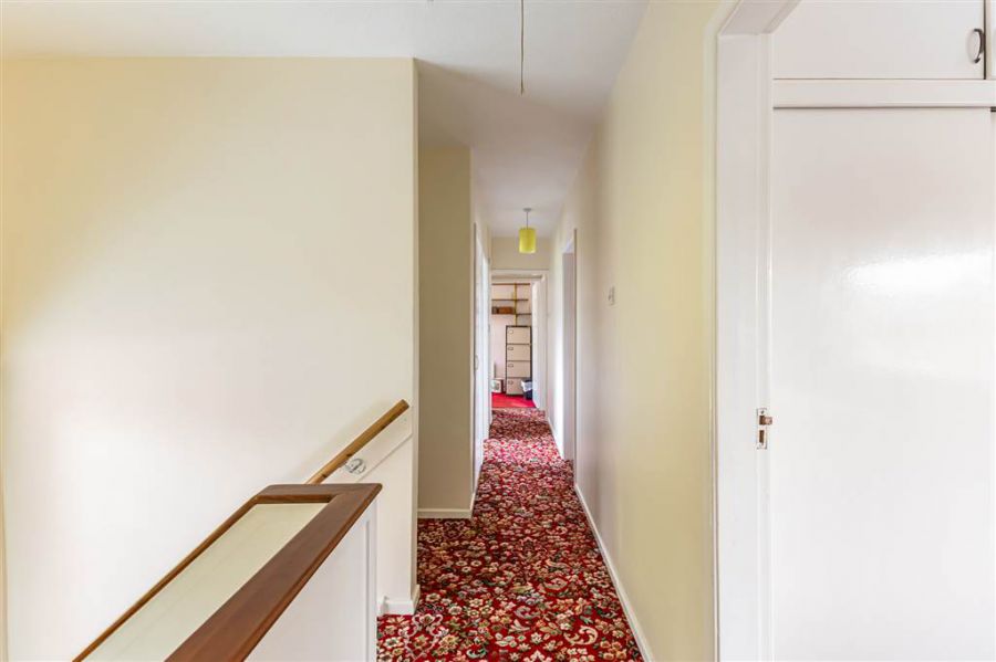 40 Knightsbridge Park