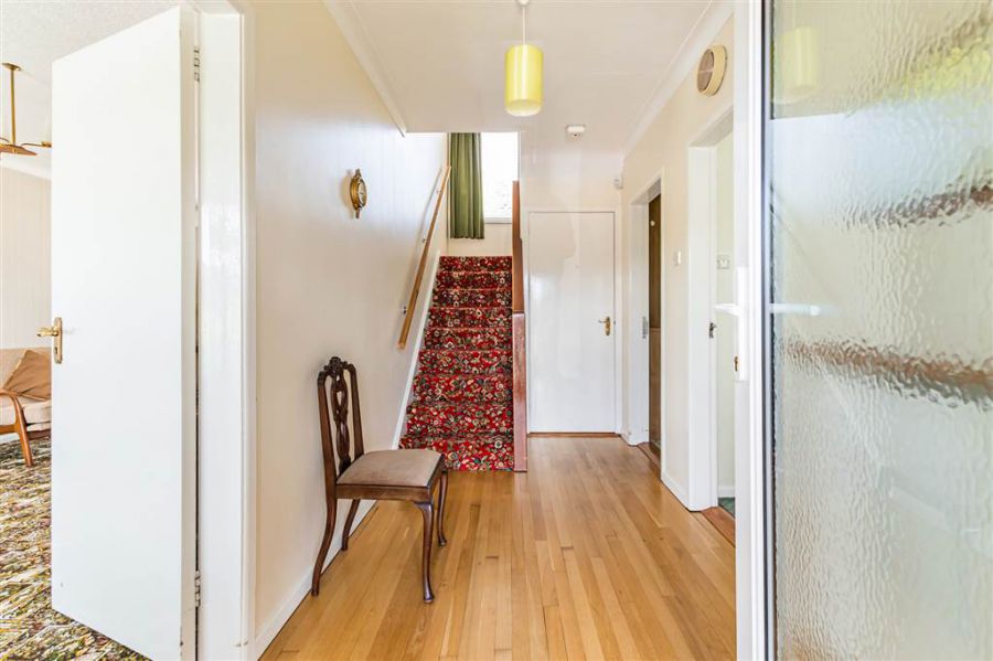40 Knightsbridge Park