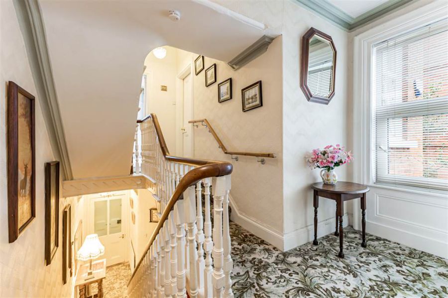 92 Marlborough Park Central 92 Marlborough Park Central