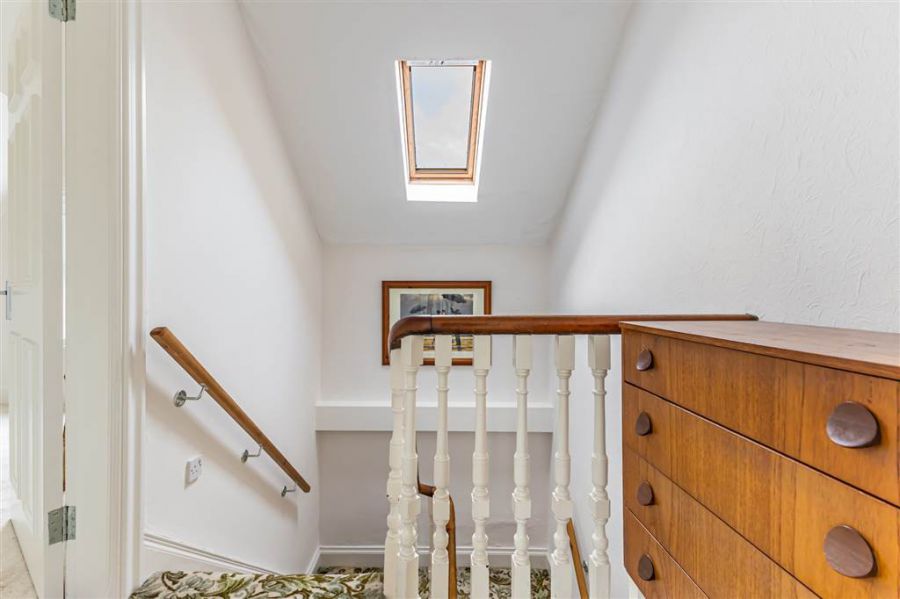 92 Marlborough Park Central 92 Marlborough Park Central