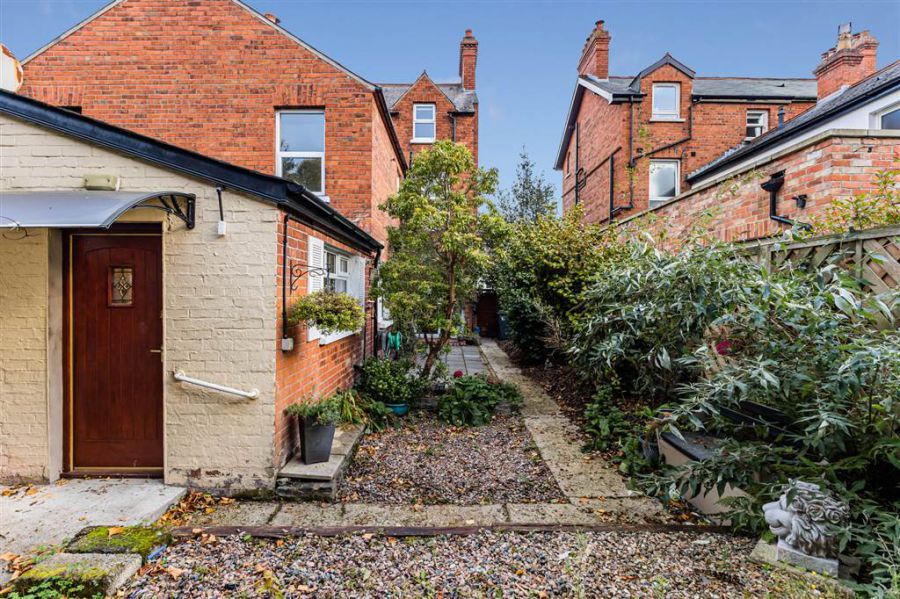 92 Marlborough Park Central 92 Marlborough Park Central