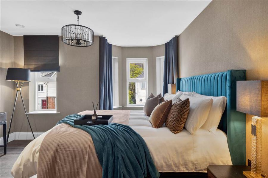 Apt 1 Fairmont Apartments