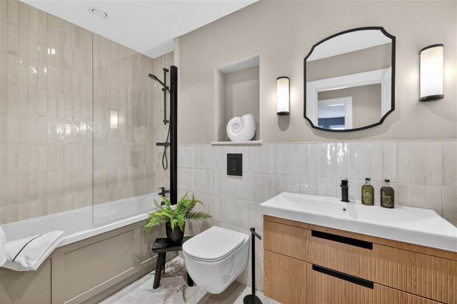 Apt 1 Fairmont Apartments