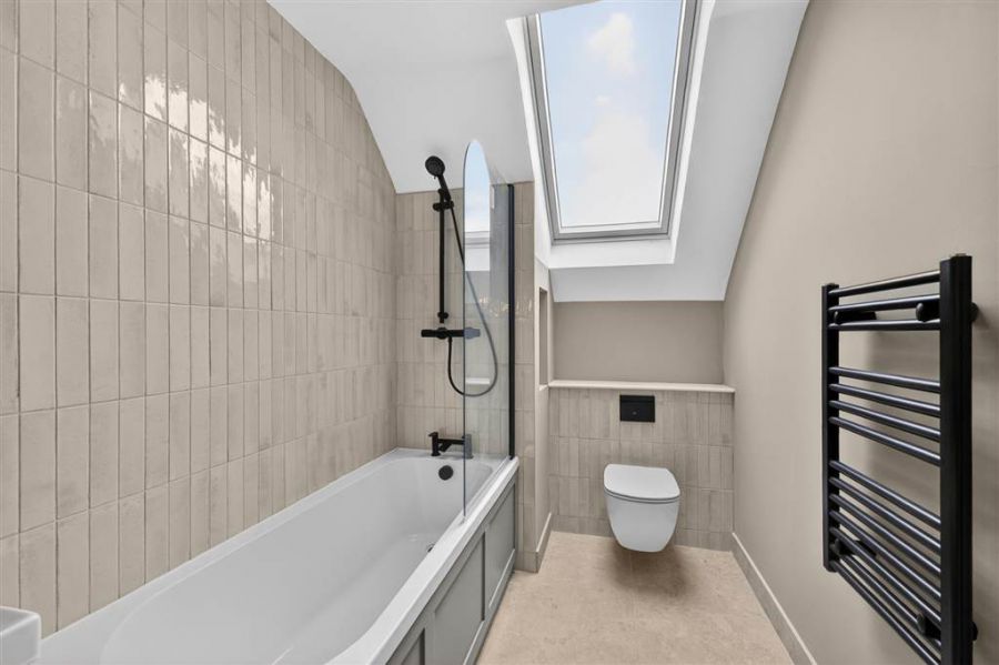 Apt 8 Fairmont Apartments