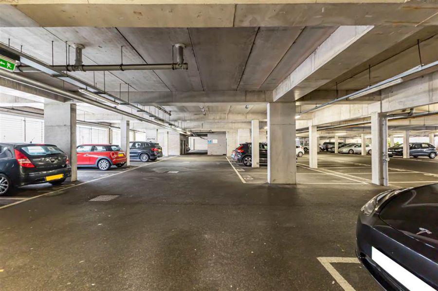 Apt 127  Victoria Place