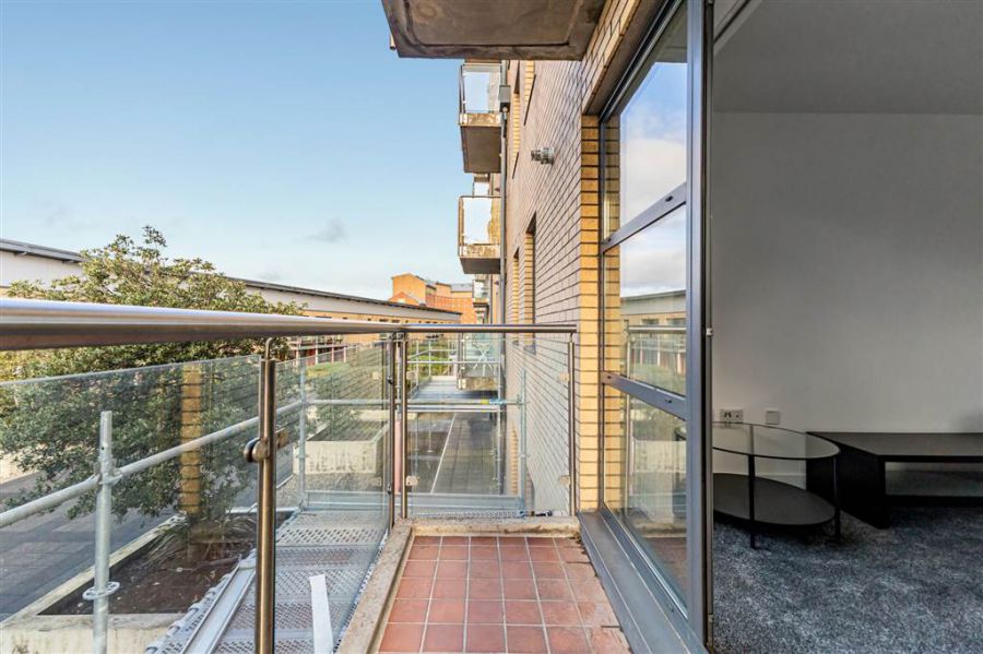 Apt 127  Victoria Place