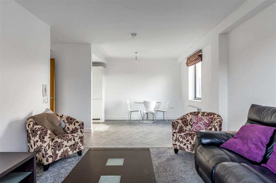 Apt 127  Victoria Place