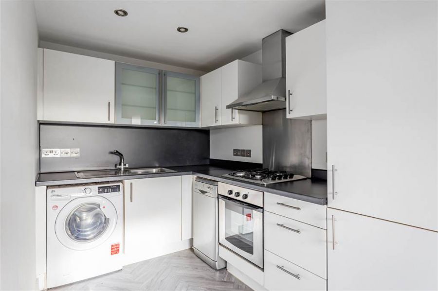 Apt 127  Victoria Place