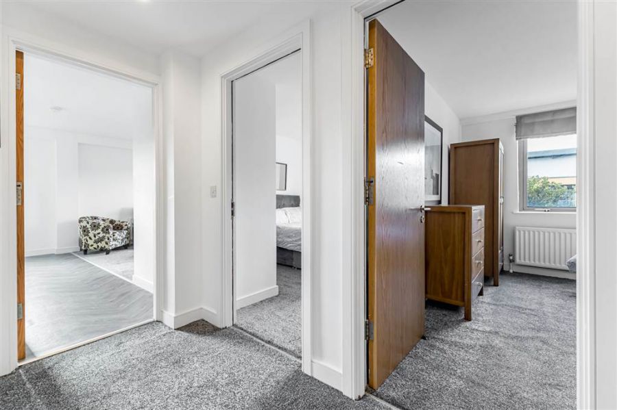 Apt 127  Victoria Place