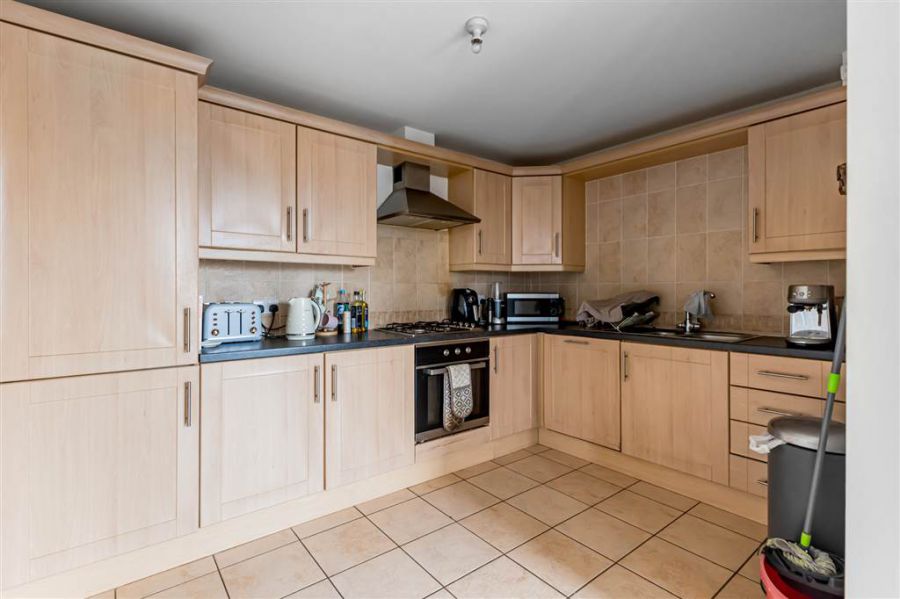 Apt 9 152 Malone Avenue